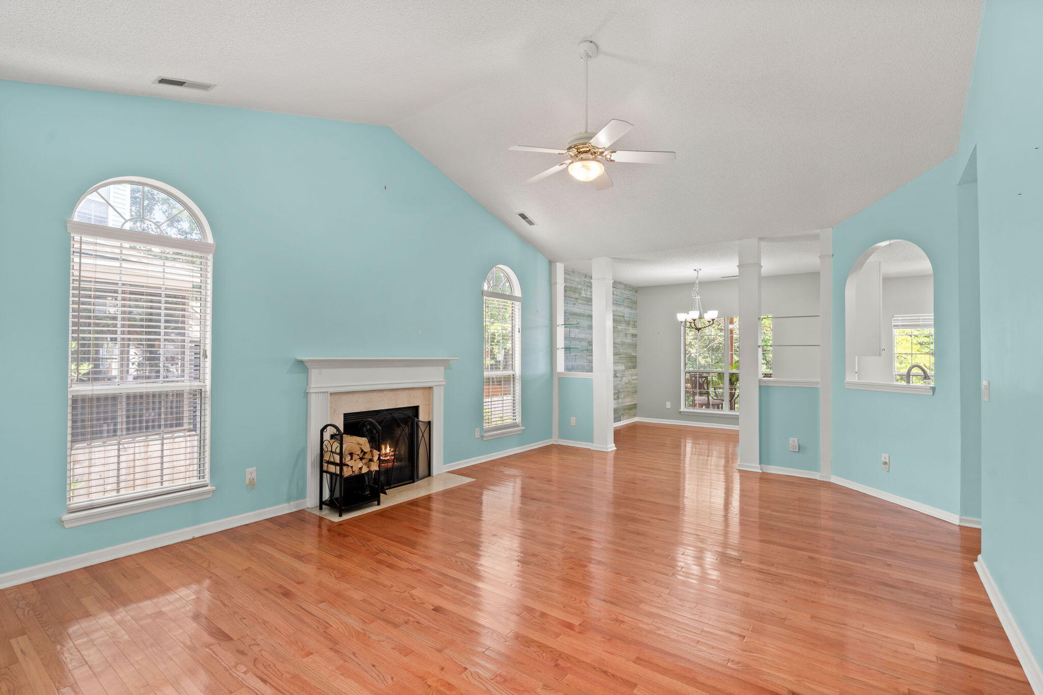 1486 Springwater Court