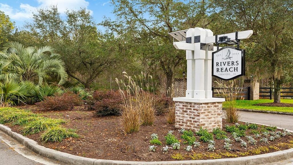 Photo of 186 Castle Hill Road, Yemassee, SC 29945 (MLS # 26008218)