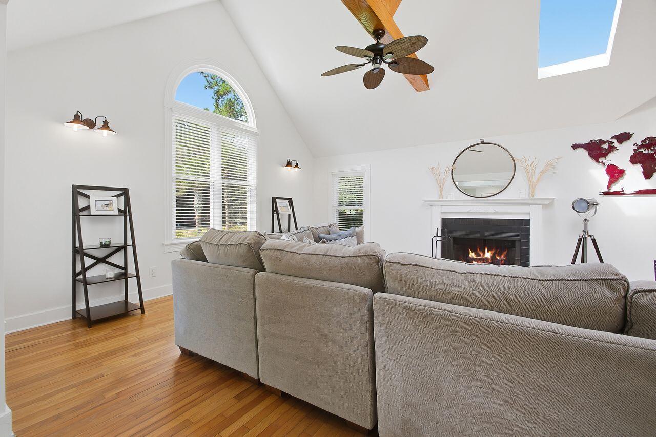1410 N Edgewater Drive