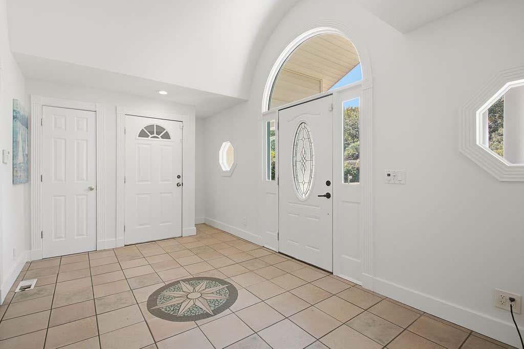 Photo of 1410 N Edgewater Drive, Charleston, SC 29407 (MLS # 26023361)