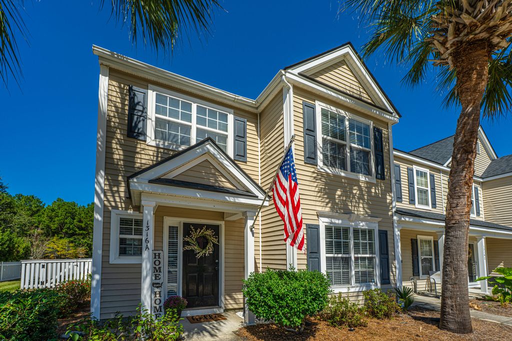 Photo of 1316 Island Club Drive #A, Charleston, SC 29492 (MLS # 25026979)