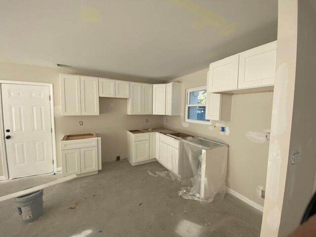 Photo of 25 Kenilworth Road, Goose Creek, SC 29445 (MLS # 26000429)