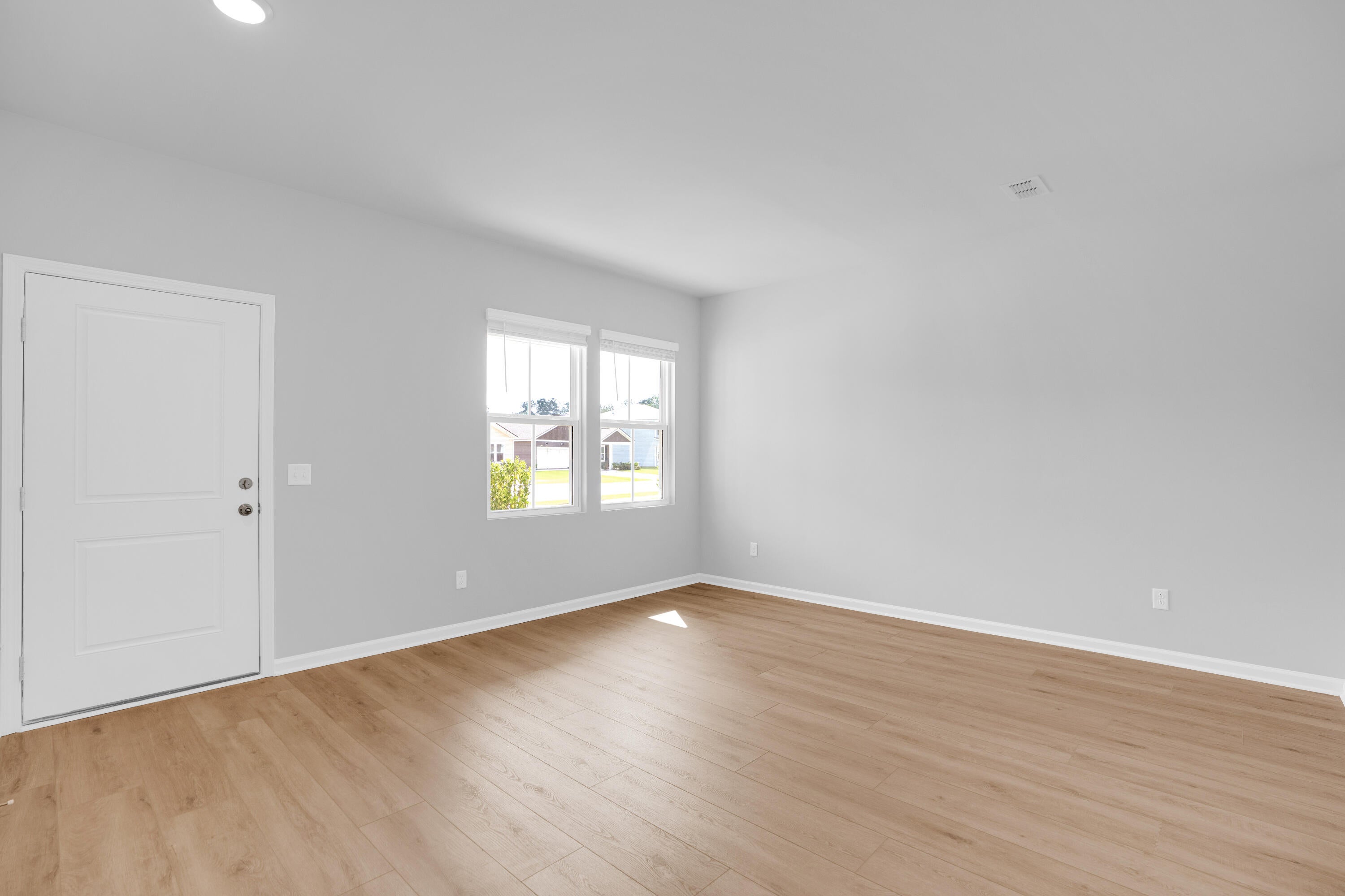 873 Meadowbrook Lane