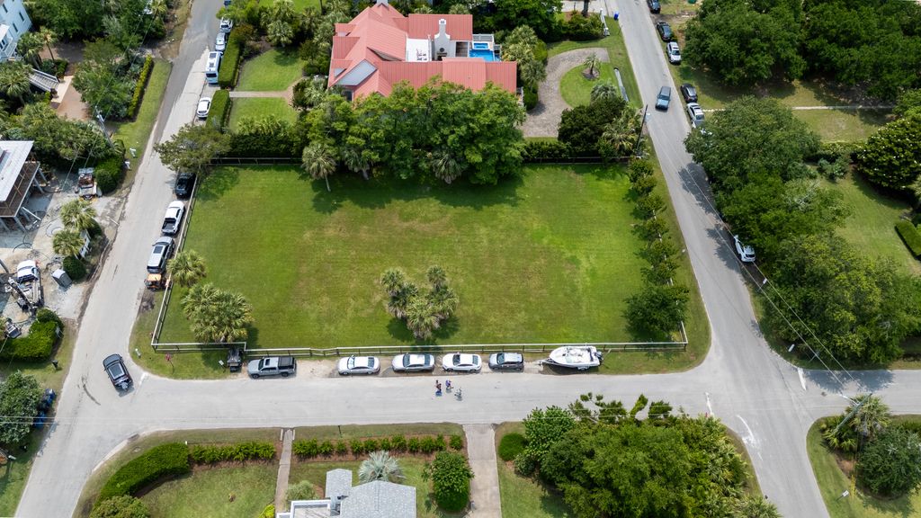 Photo of 2630 Bayonne Avenue, Sullivans Island, SC 29482 (MLS # 25015358)