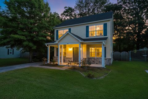 42 Woodleaf Court Charleston SC 29407
