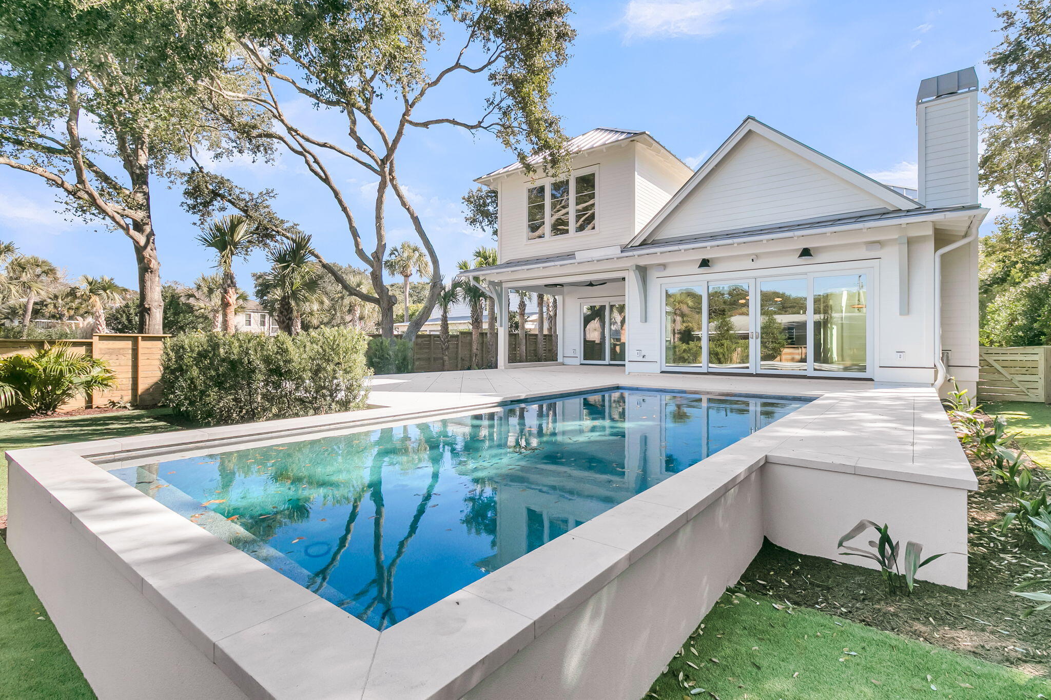 715 Carolina Boulevard