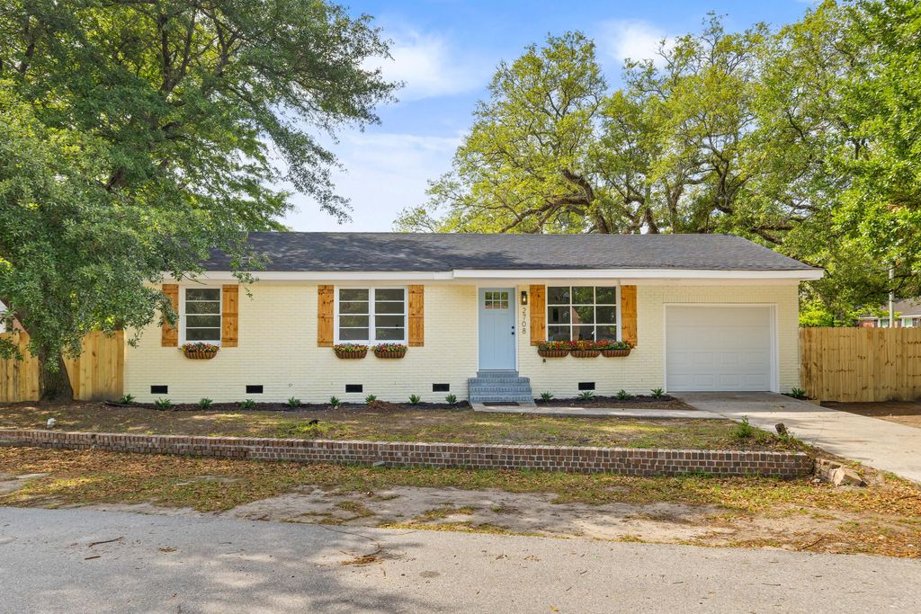 Photo of 2708 Crestline Drive, North Charleston, SC 29405 (MLS # 26013699)