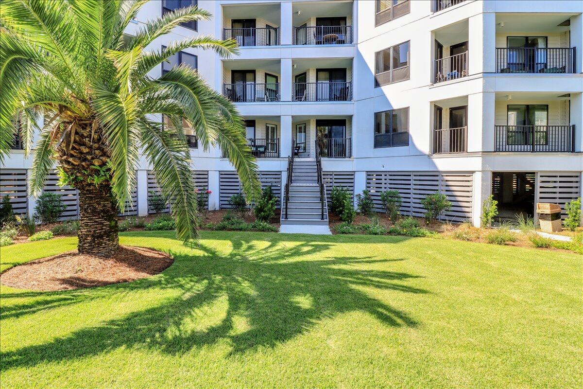 8000 Palmetto Drive 109