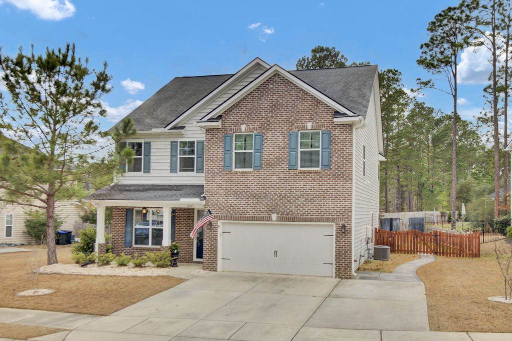 Photo of 2405 Hummingbird Lane, Summerville, SC 29483 (MLS # 26004846)