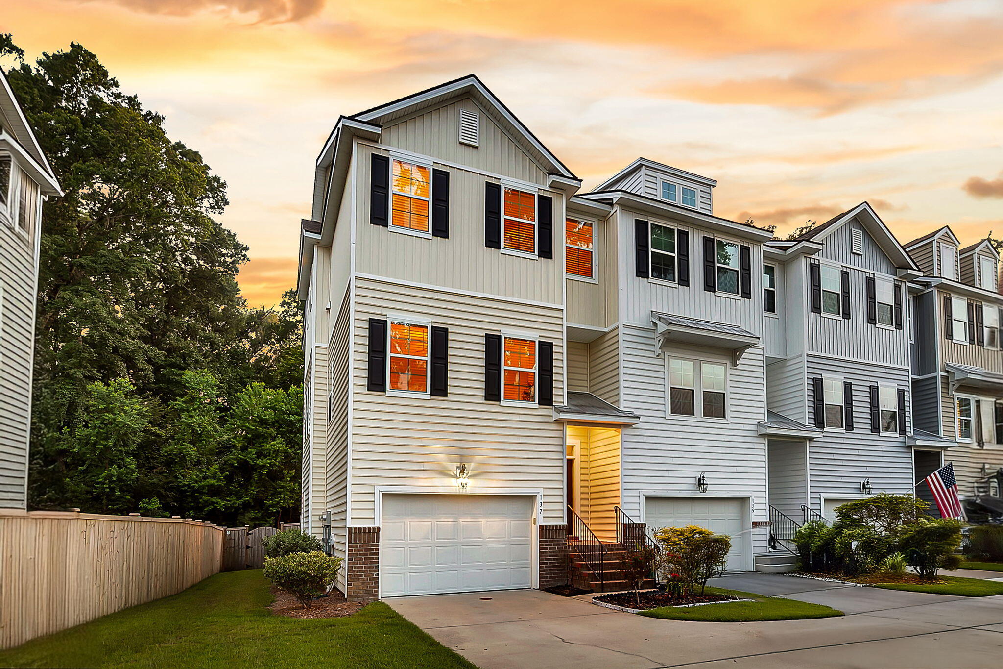 137 Claret Cup Way