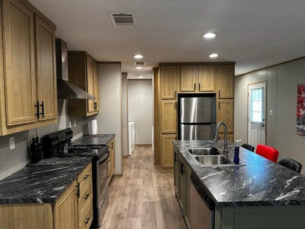 Photo of 1106 Pontiac Drive, Manning, SC 29102 (MLS # 25030146)