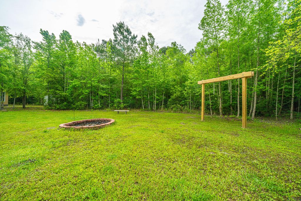 1347 Mandella Road, Bonneau, SC Manufactured Housing Property Listing