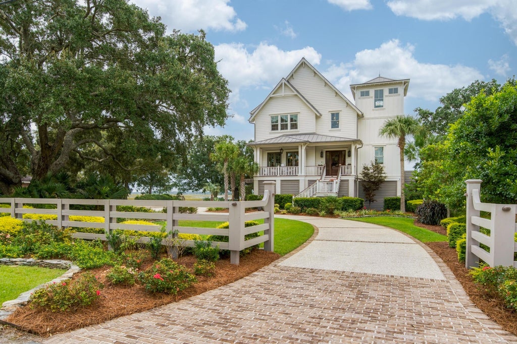 Photo of 1403 Battalion Drive, Charleston, SC 29412 (MLS # 26028193)