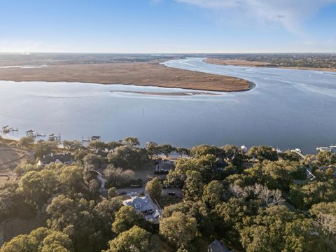 Photo of 207 Stono Drive, Charleston, SC 29412 (MLS # 26002797)