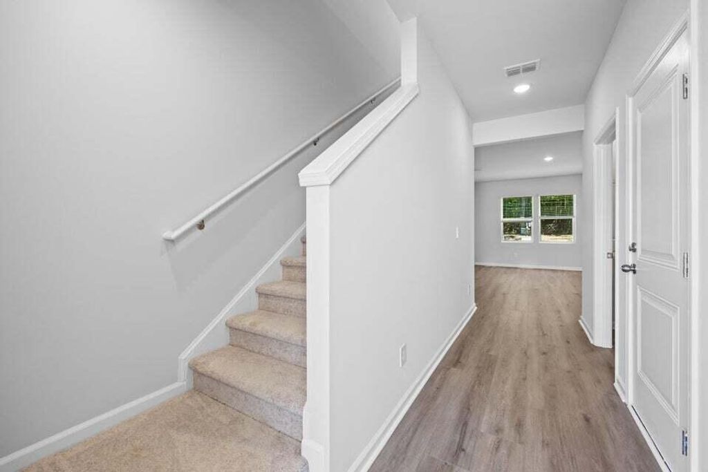 Photo of 773 Meadowbrook Lane, Summerville, SC 29486 (MLS # 25027261)
