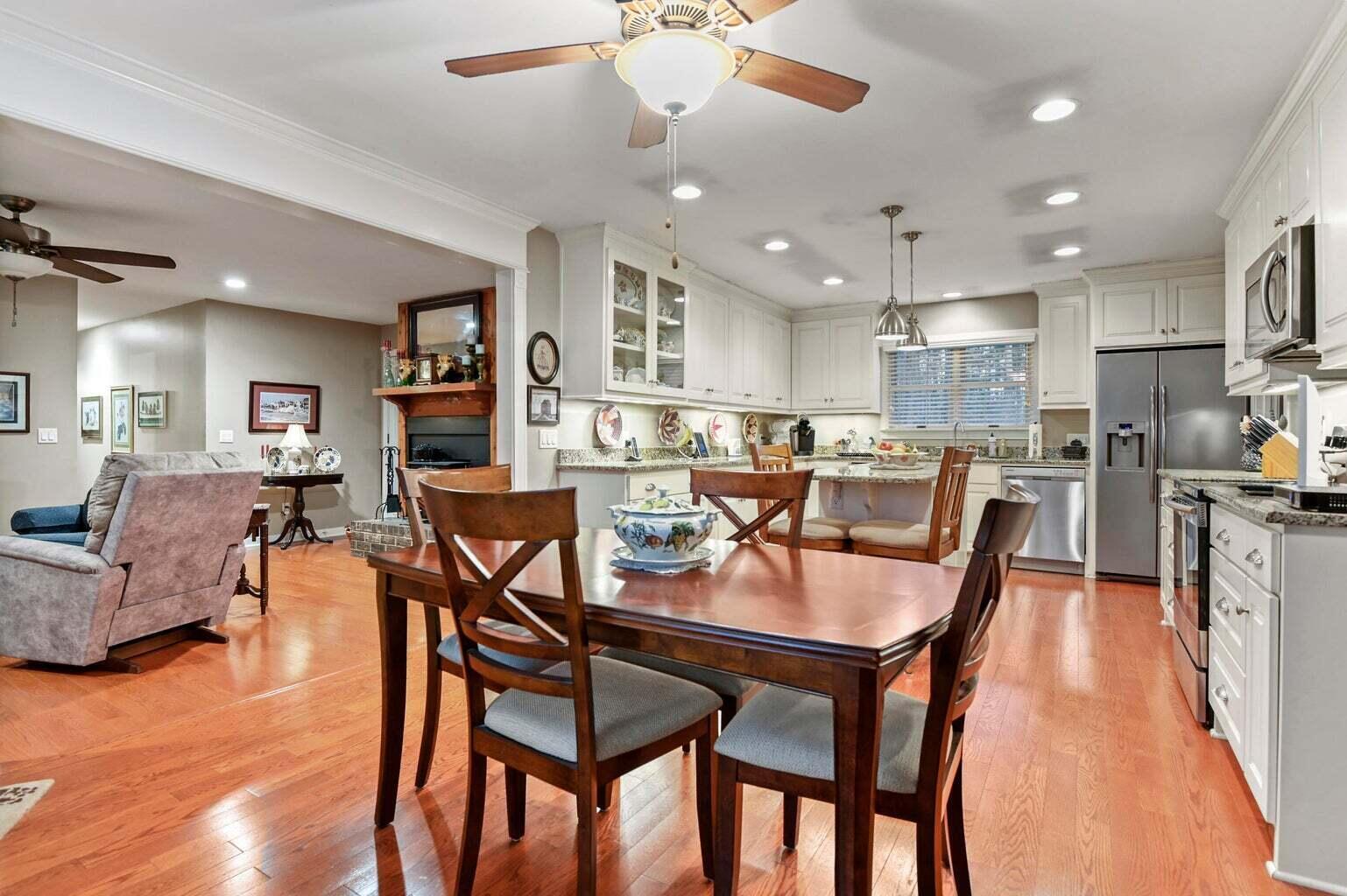 302 Summerset Lane