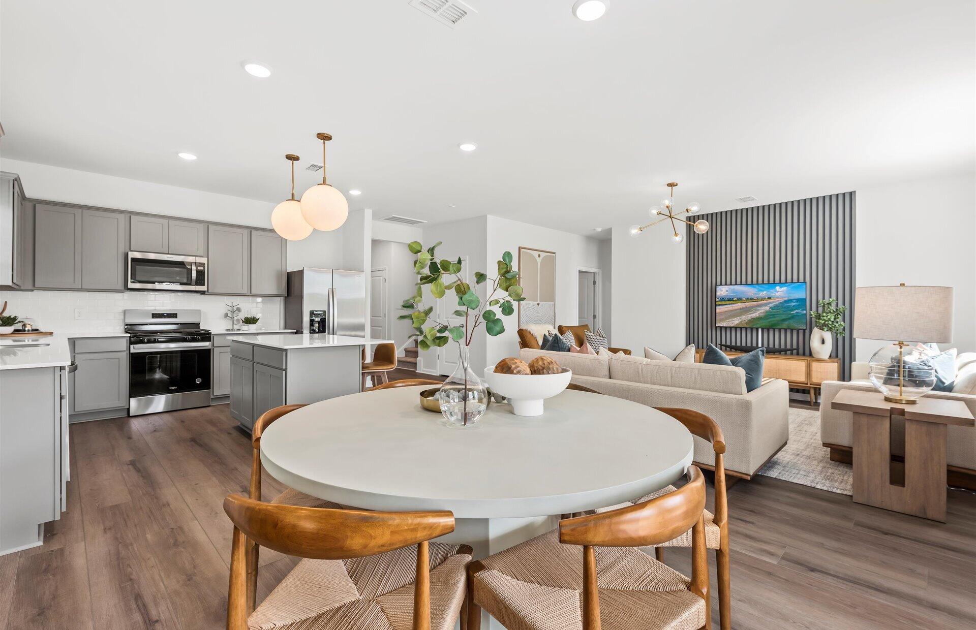 787 Meadowbrook Lane