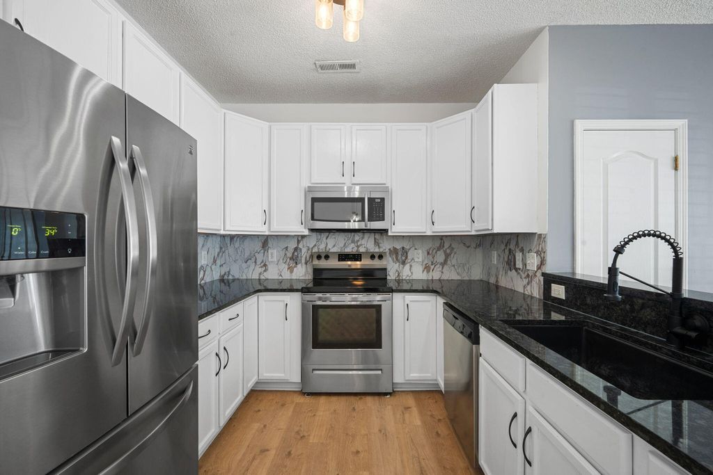 Photo of 124 Lynches River Drive, Summerville, SC 29485 (MLS # 25031744)