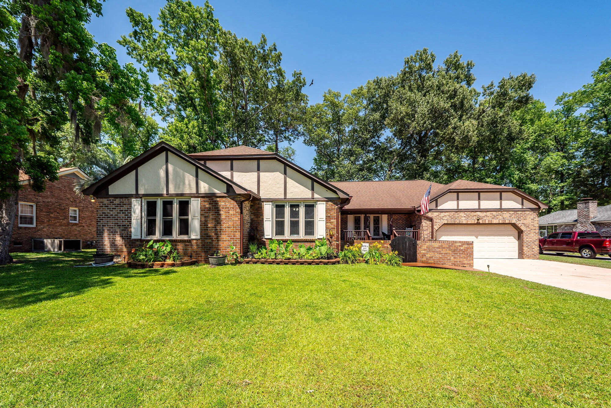 313 Fairington Drive