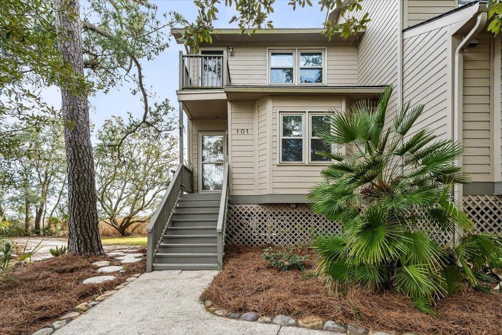 Photo of 101 River Breeze Drive, Charleston, SC 29407 (MLS # 26002890)