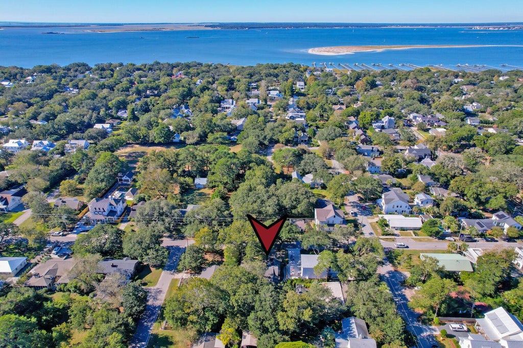 Photo of 1122 Simmons Street, Mount Pleasant, SC 29464 (MLS # 26029085)