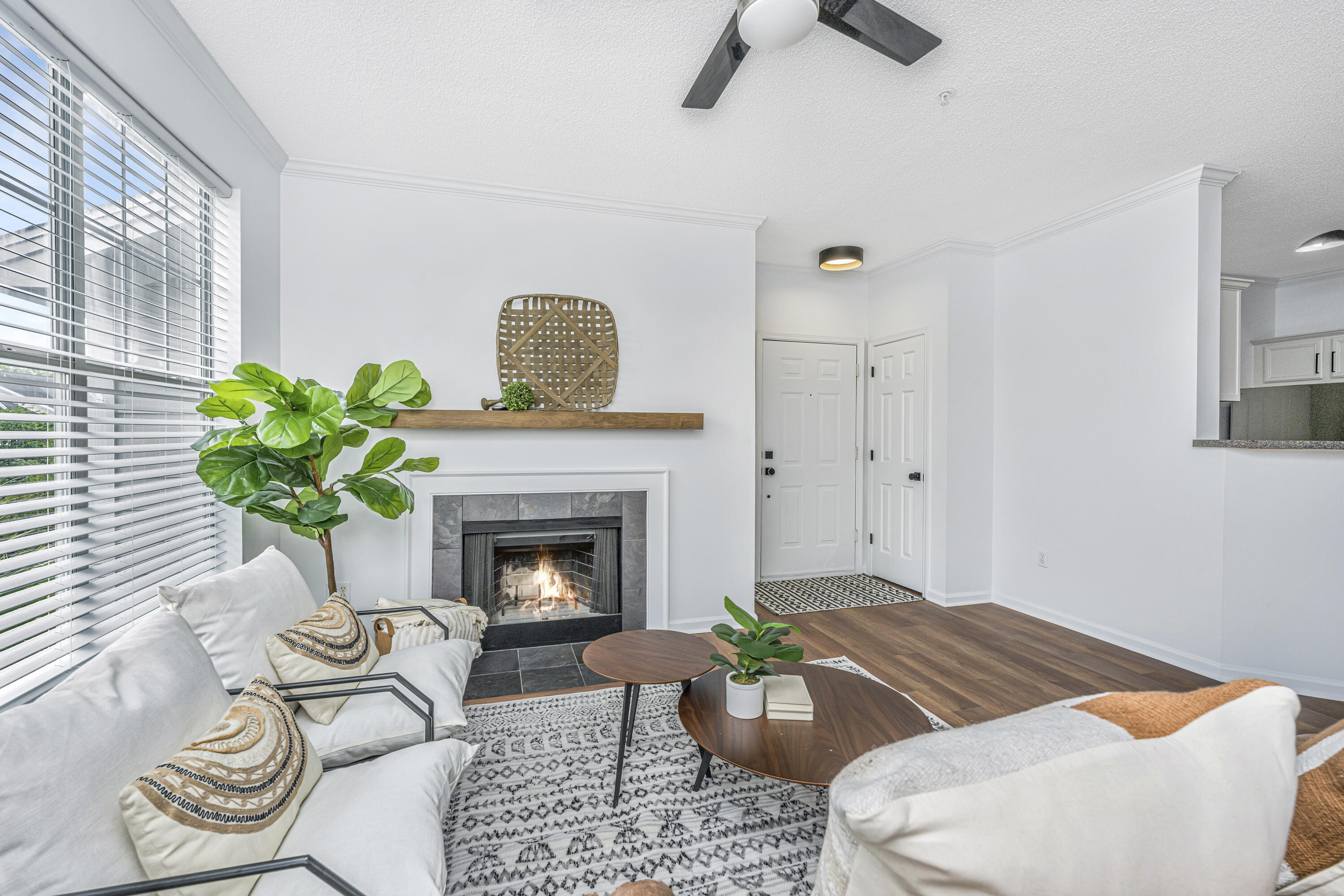 45 Sycamore Avenue Apt 933