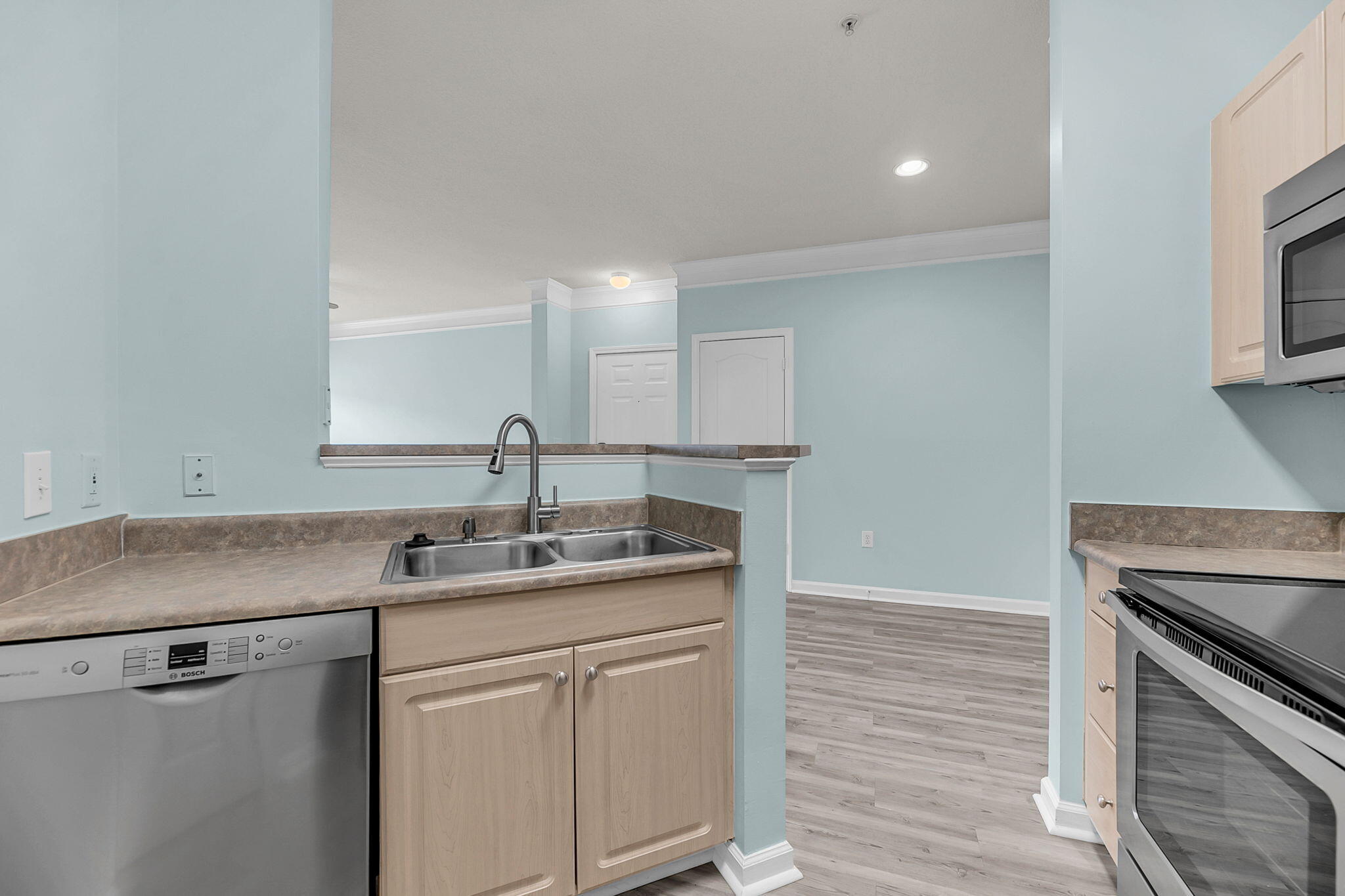 Mount Pleasant, South Carolina 29466, United States, 1 Bedroom Bedrooms, ,2 BathroomsBathrooms,Residential,Active,191798