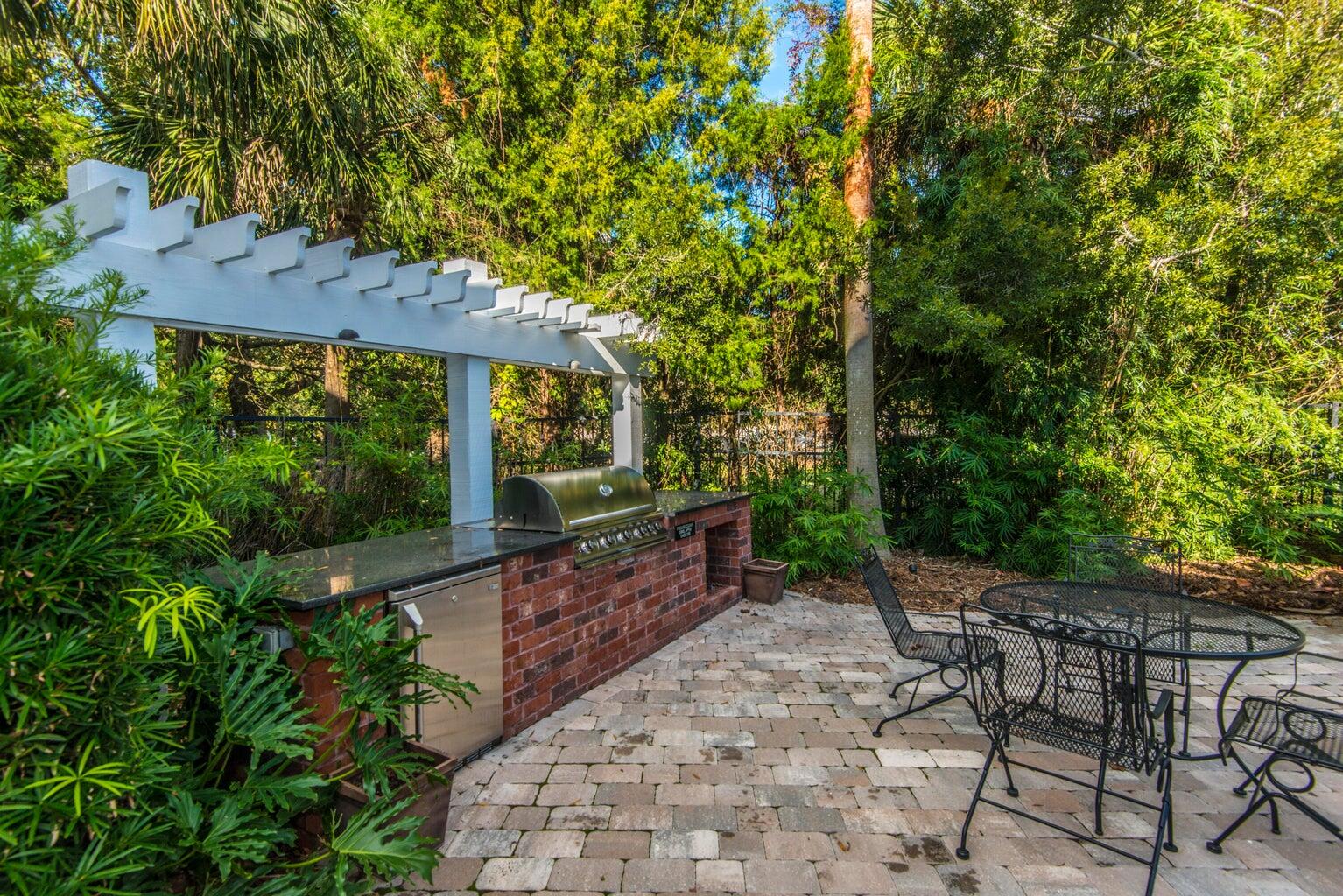 45 Sycamore Avenue Apt 1815