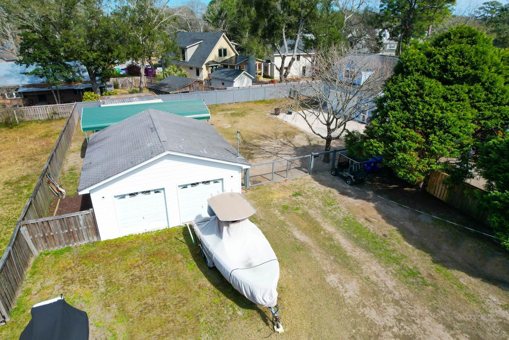 Photo of 1328 Erckmann Drive, Mount Pleasant, SC 29464 (MLS # 25005743)