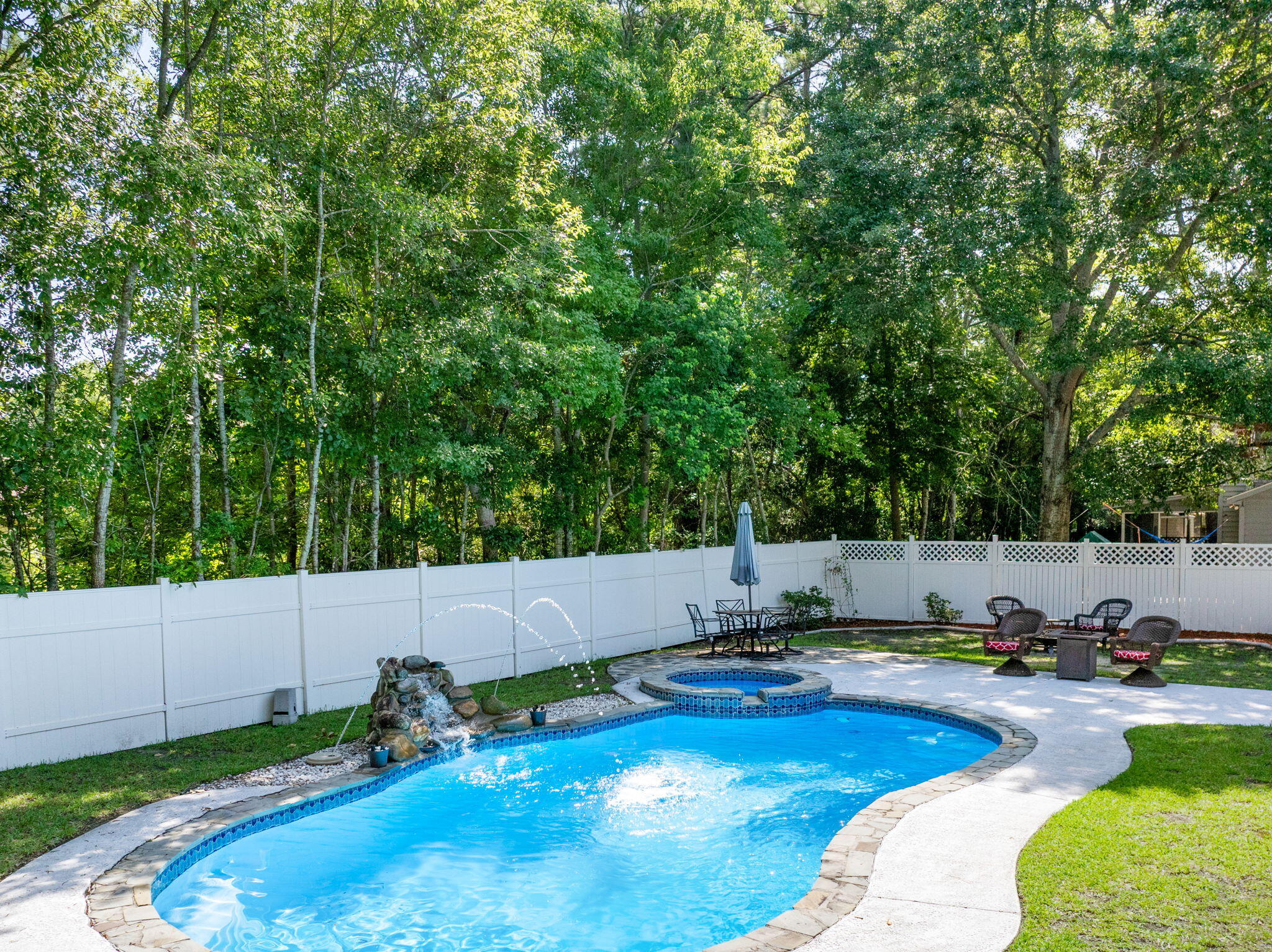 101 Santee Court