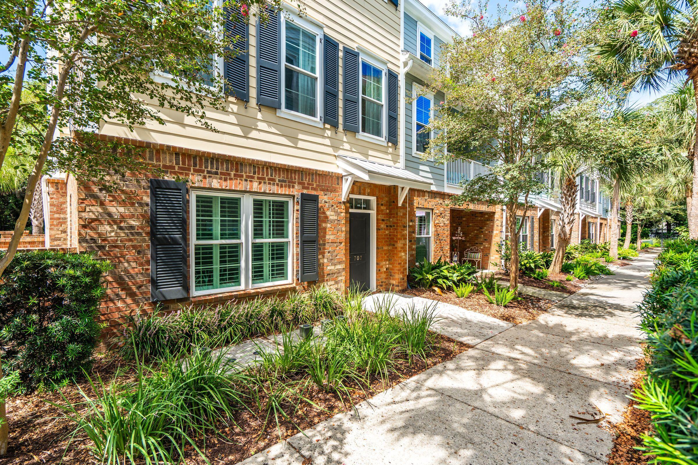 656 Coleman Boulevard Unit 707