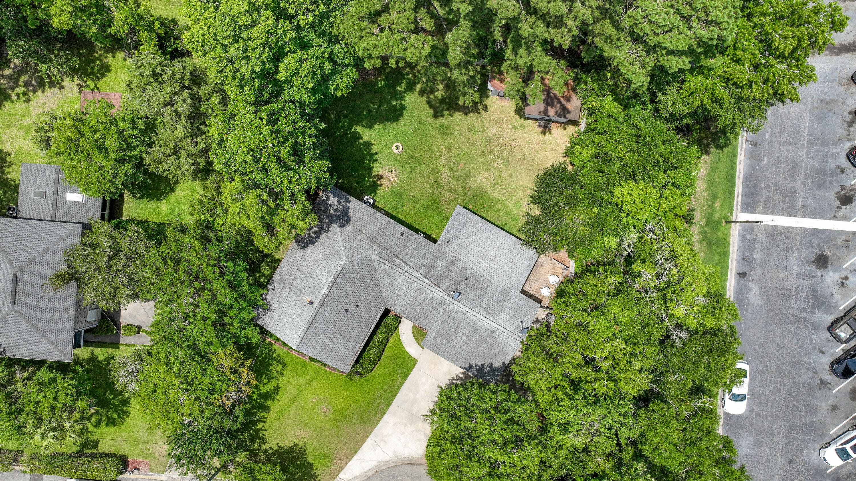 5325 Helene Drive