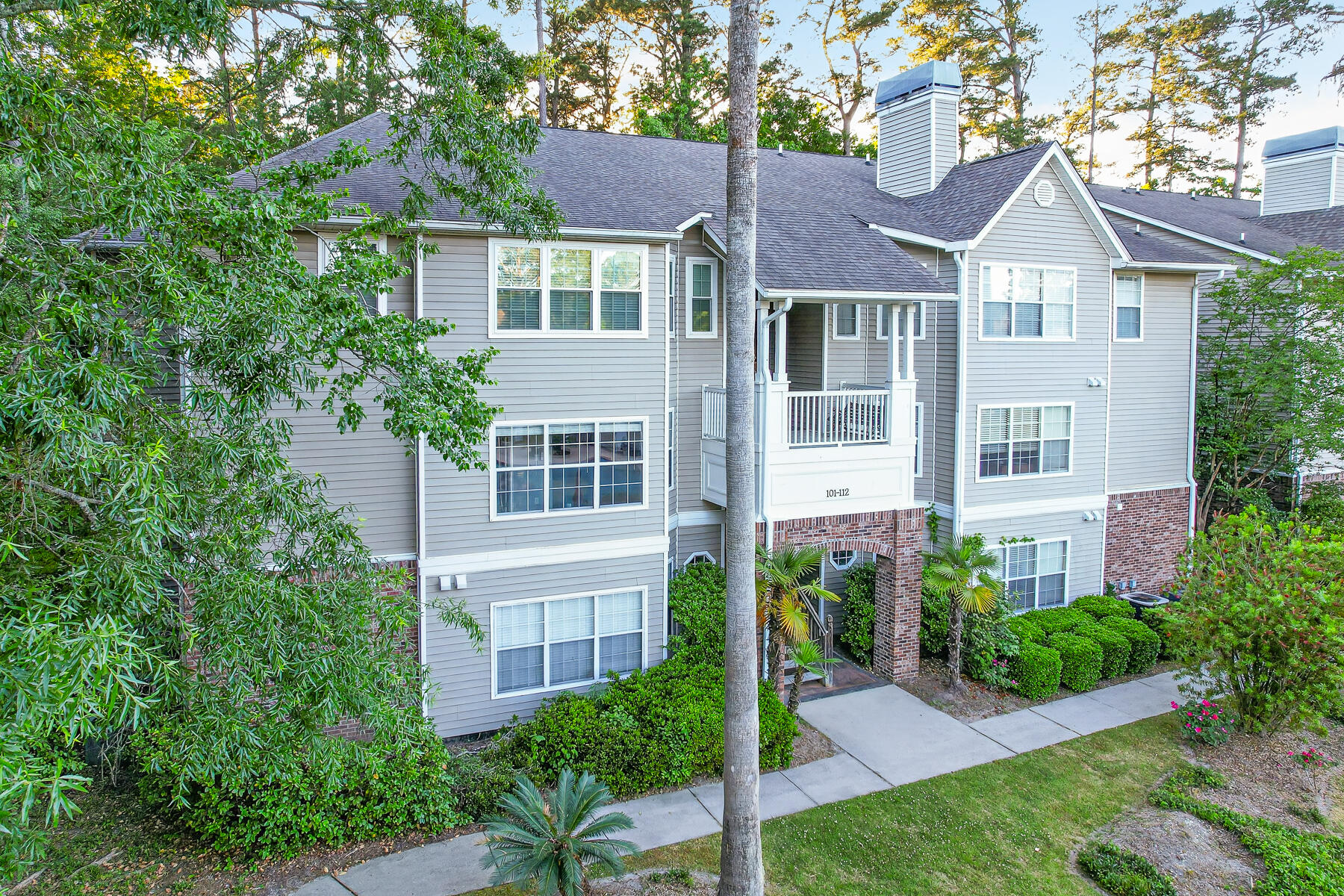 188 Midland Parkway 103