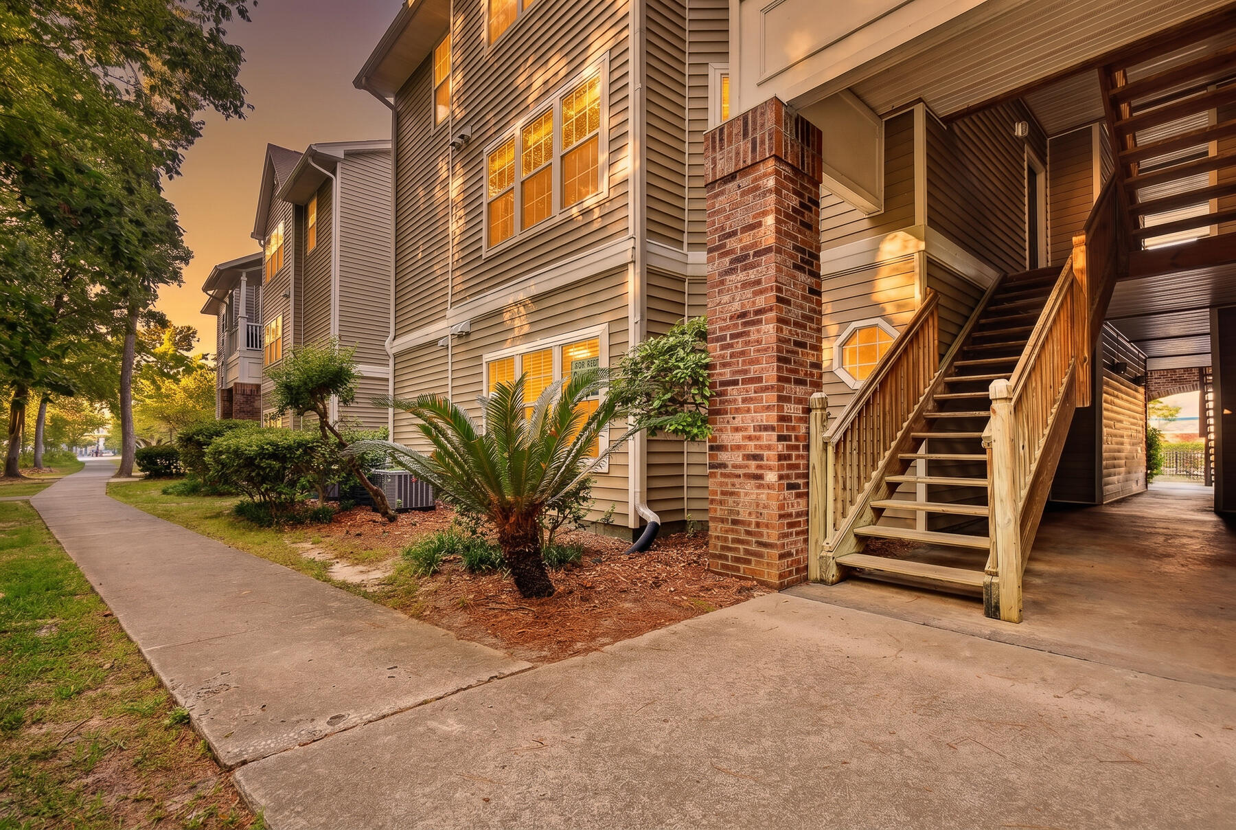 188 Midland Parkway 103