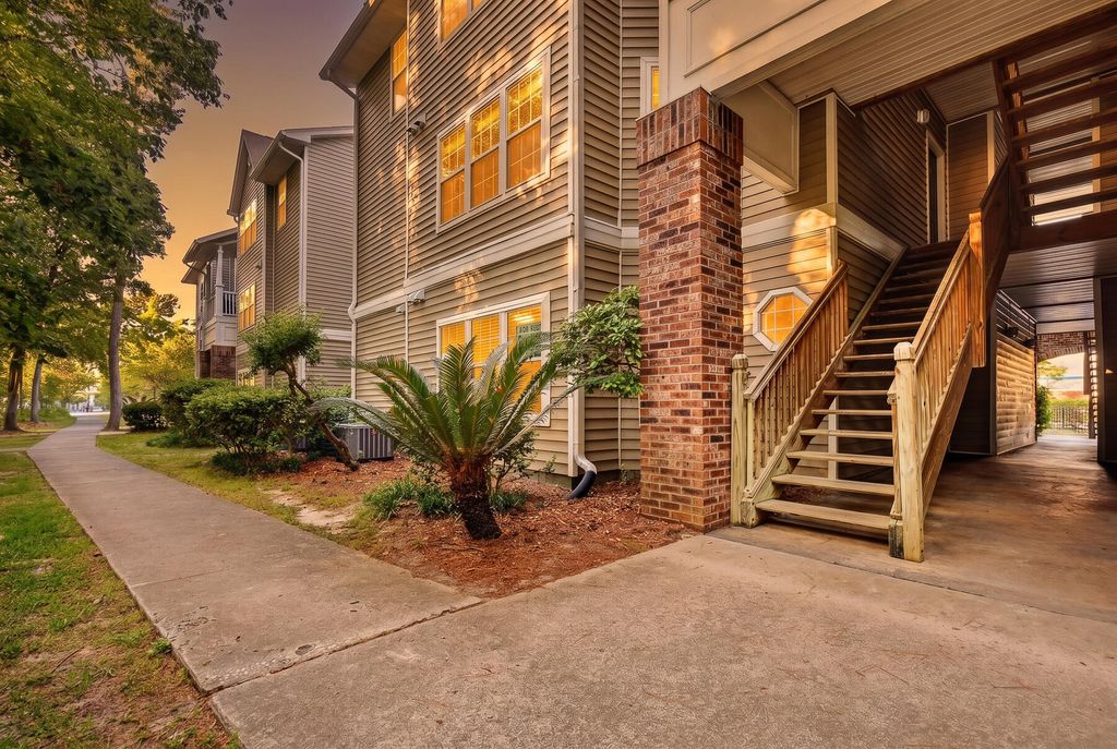 Photo of 188 Midland Parkway #103, Summerville, SC 29485 (MLS # 26011478)