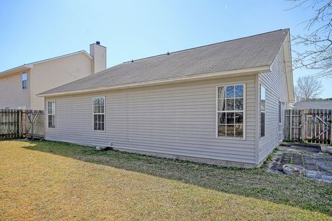 A home in North Charleston