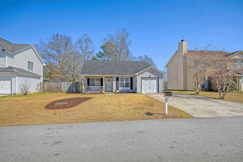 A home in North Charleston