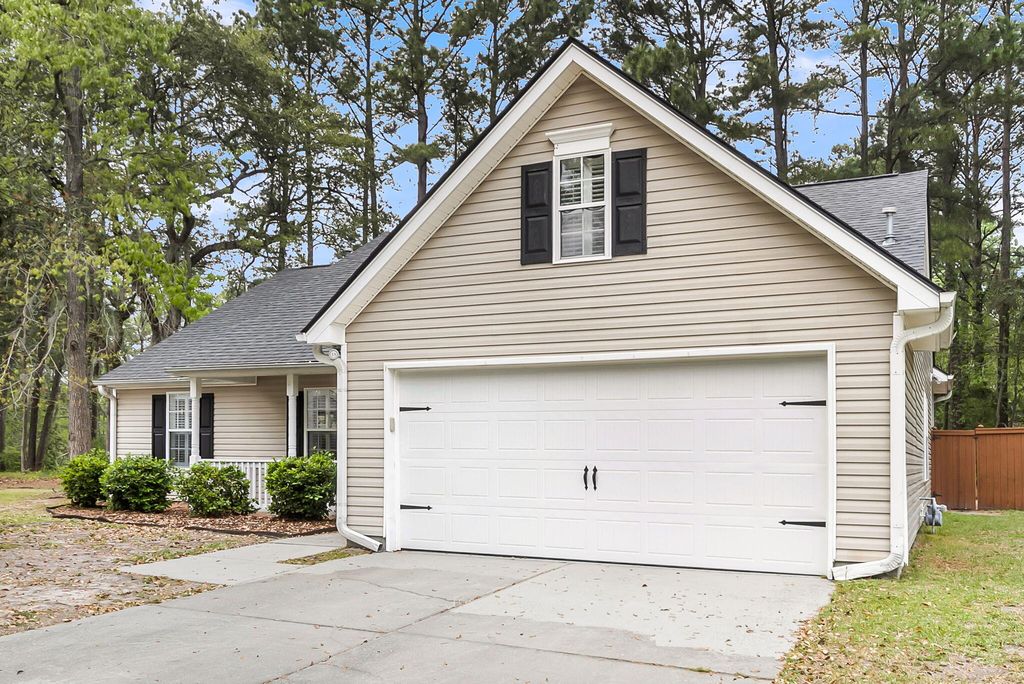 Photo of 5509 Livonia Cove, North Charleston, SC 29420 (MLS # 26008761)