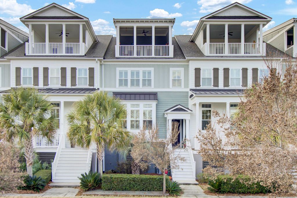 Photo of 1705 Frissel Street, Charleston, SC 29492 (MLS # 26001005)