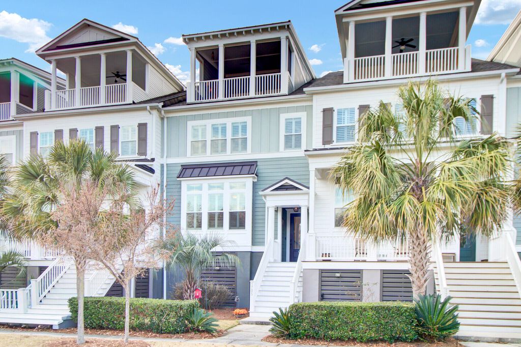Photo of 1705 Frissel Street, Charleston, SC 29492 (MLS # 26001005)