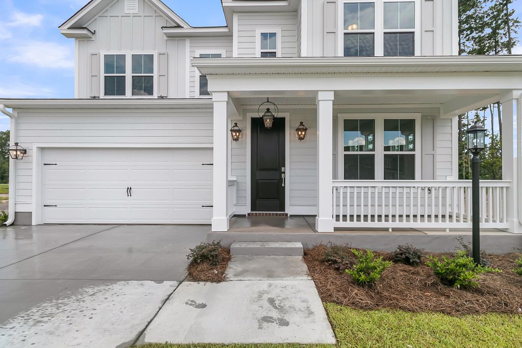 Photo of 747 Maynard Lane, Summerville, SC 29486 (MLS # 26009144)