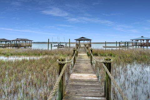 A home in Edisto Island