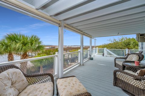 A home in Edisto Island