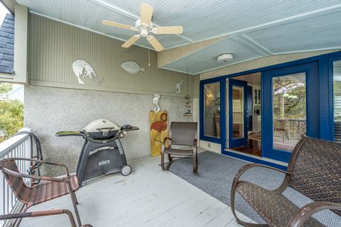 A home in Edisto Island