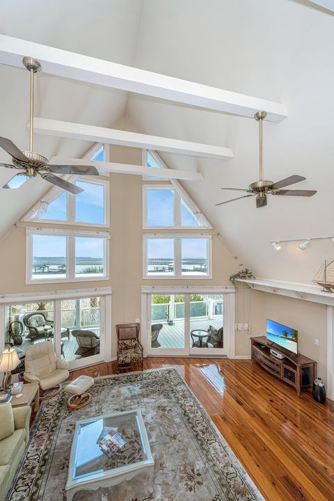 A home in Edisto Island