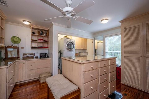 A home in Edisto Island