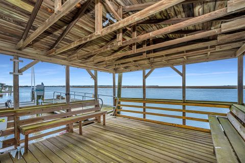 A home in Edisto Island