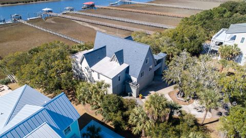 A home in Edisto Island