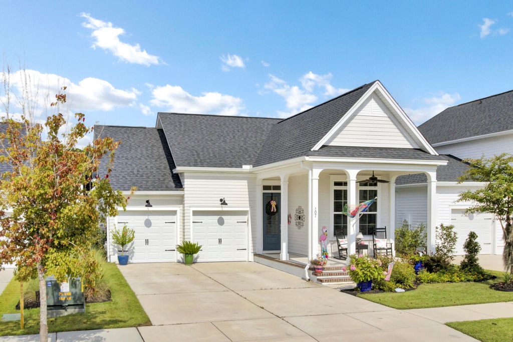 Photo of 107 True Blue Loop, Summerville, SC 29486 (MLS # 25023148)
