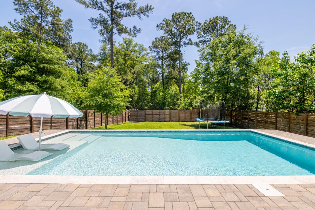 Photo of 1055 Harriman Lane, Charleston, SC 29492 (MLS # 26025427)